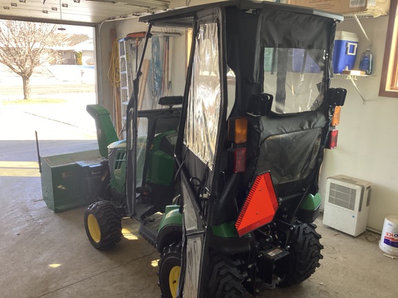 2022 John Deere 1023E - Photo12