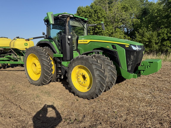 Photo of 2024 John Deere 8R 410