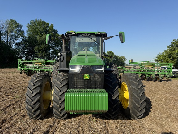 Photo of 2024 John Deere 8R 410