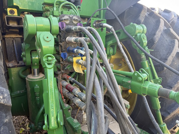 Photo of 2024 John Deere 8R 410