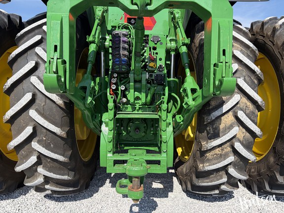 Photo of 2024 John Deere 8R 410