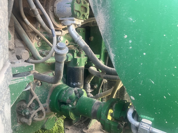 Photo of 2013 John Deere 9560R