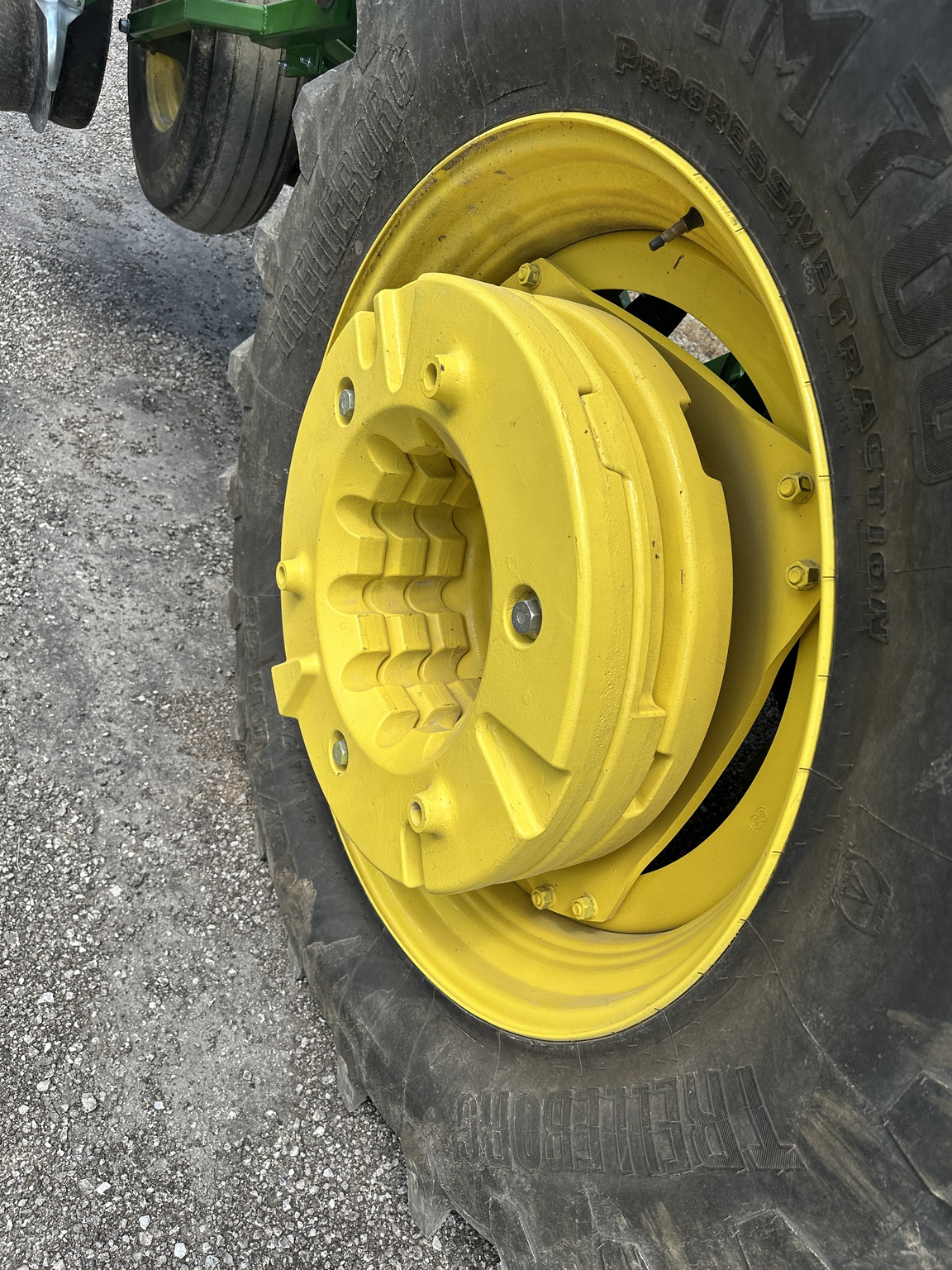 2025 John Deere 6M 115 Image 4