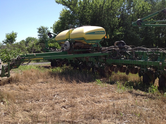 Photo of 2018 John Deere 1795