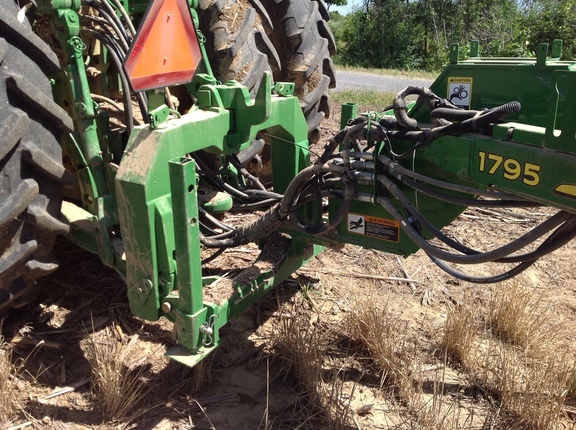 Photo of 2018 John Deere 1795
