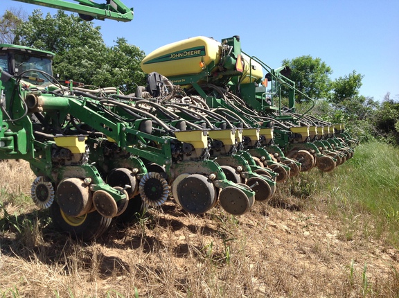 Photo of 2018 John Deere 1795