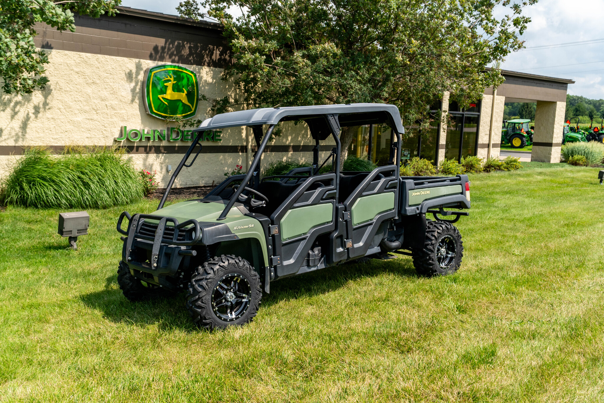 Used 2020 John Deere XUV 825M S4 ATVs & Gators at Koenig Equipment in Tipp City, OH - PhotoXL0