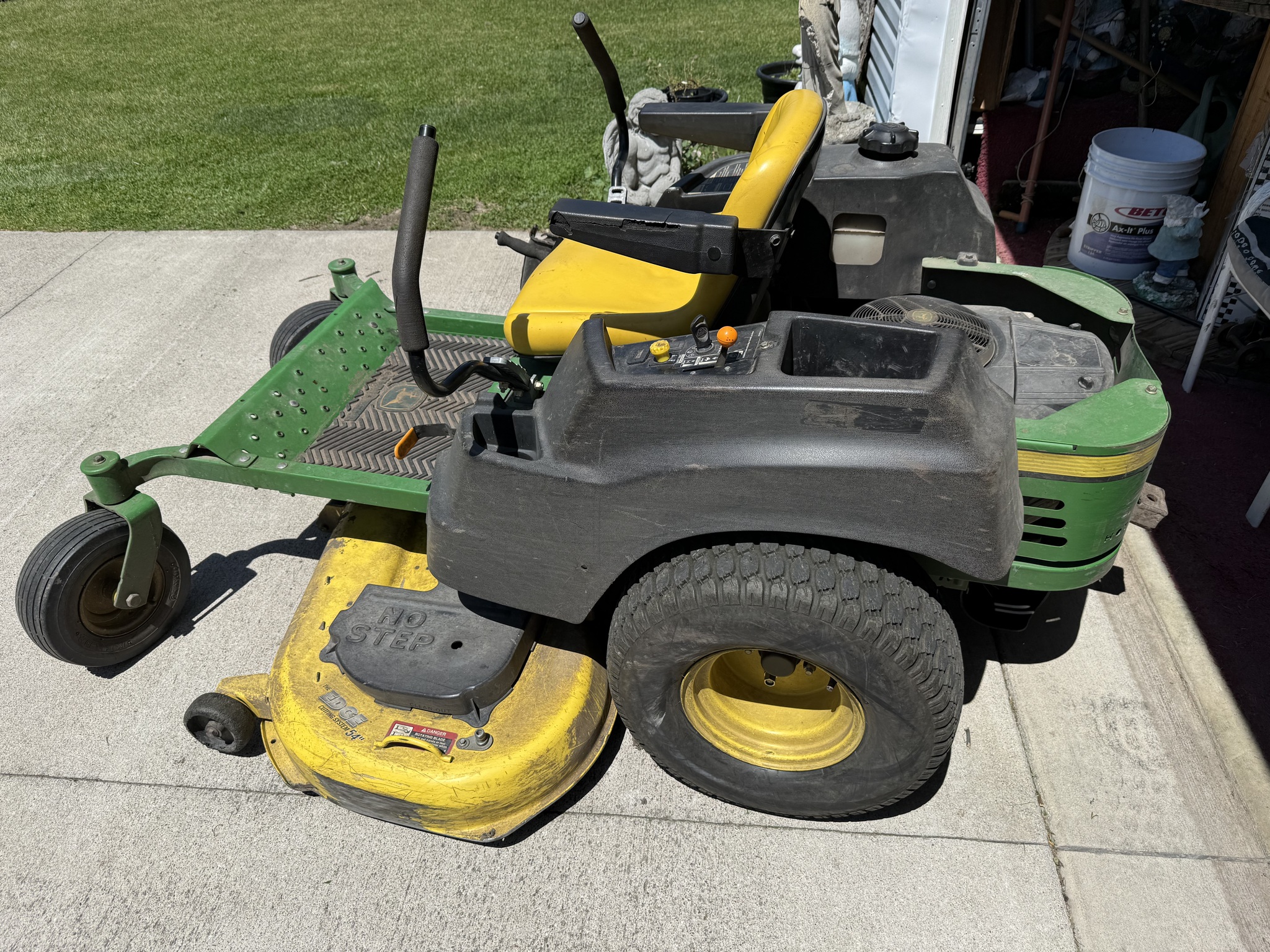 2012 John Deere Z425 Image 3
