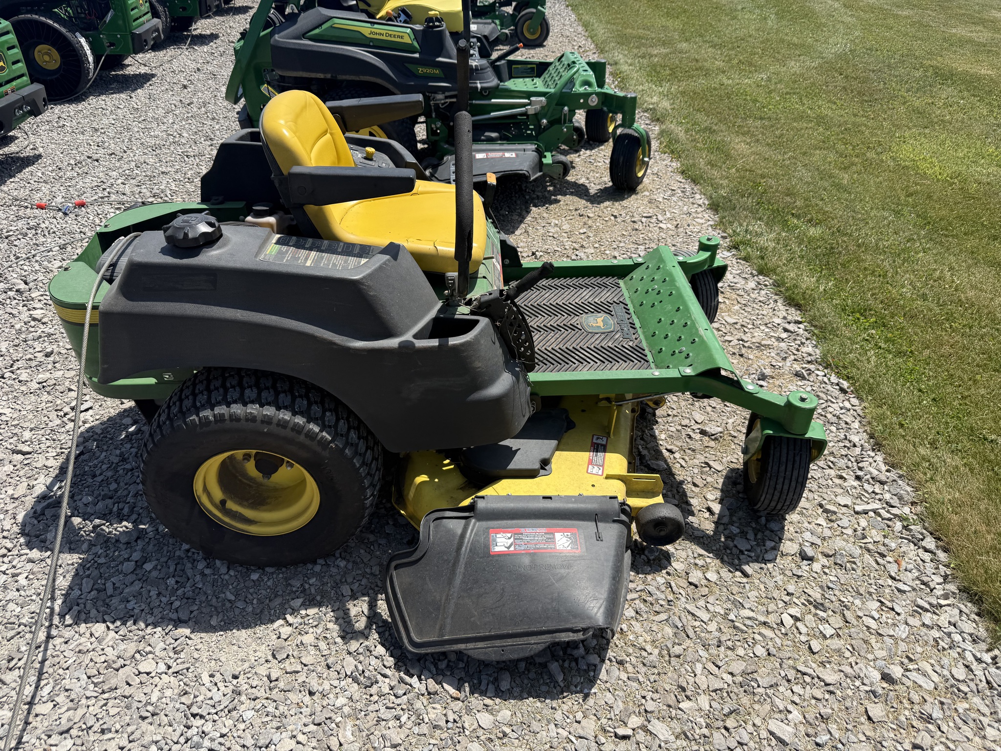 2012 John Deere Z425 Image 5