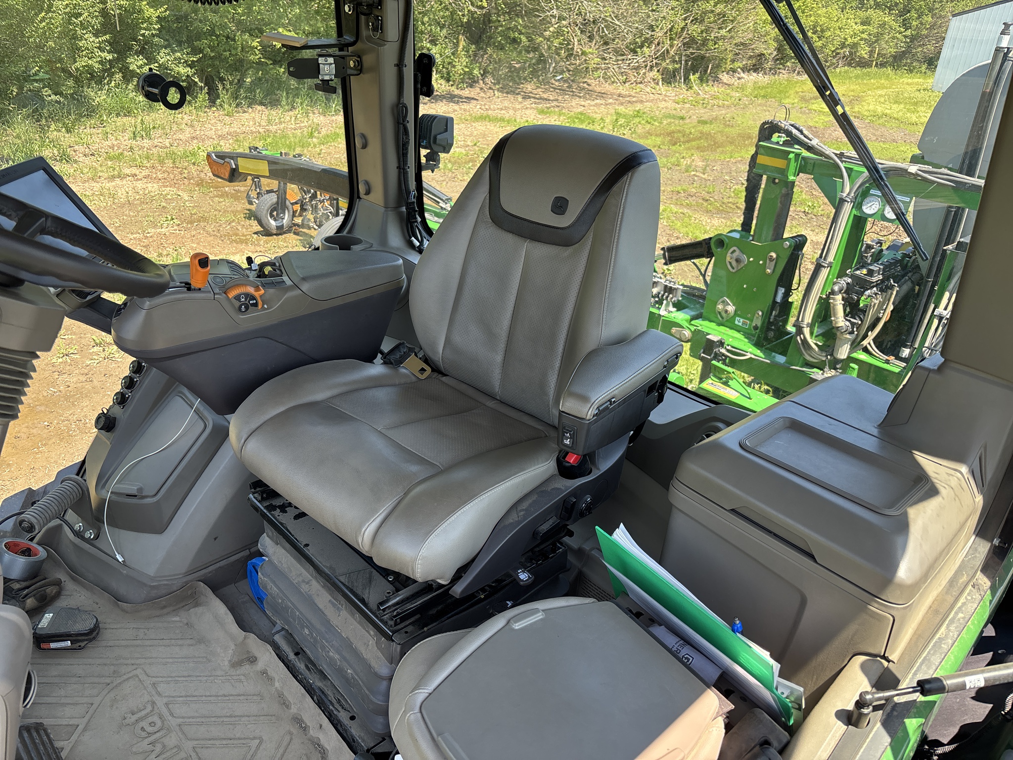 Used 2023 John Deere 8RT 370 Track Tractors at Koenig Equipment in Urbana, OH - PhotoXL5