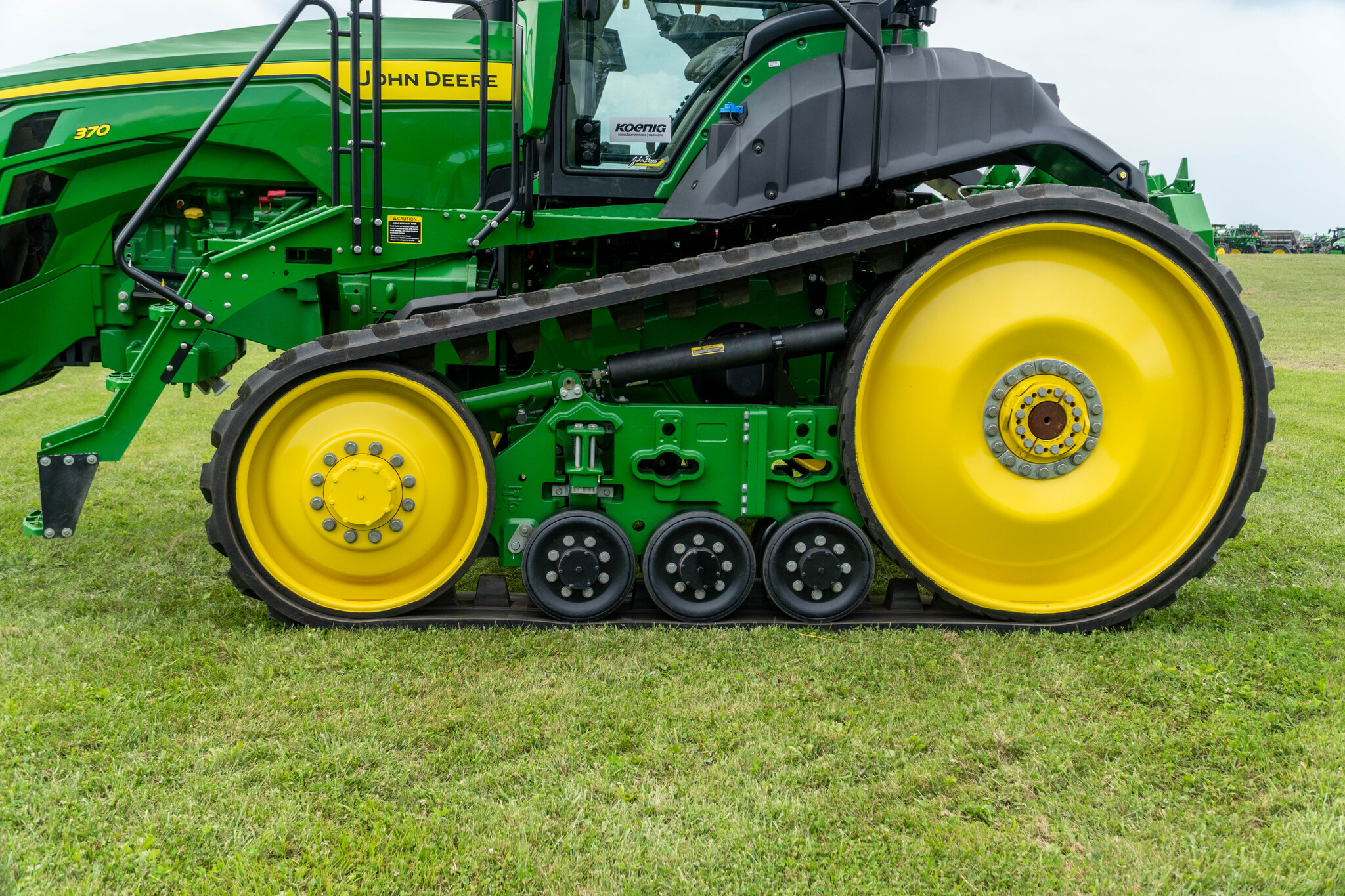 Used 2023 John Deere 8RT 370 Track Tractors at Koenig Equipment in Anna, OH - PhotoXL9