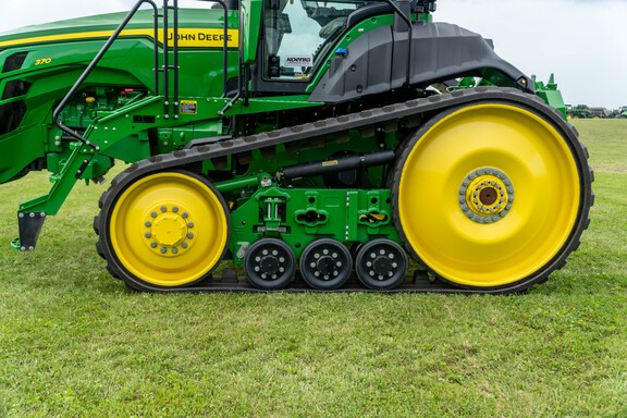 Used 2023 John Deere 8RT 370 Track Tractors at Koenig Equipment in Anna, OH - Photo9