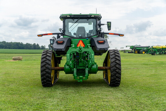 Used 2023 John Deere 8RT 370 Track Tractors at Koenig Equipment in Anna, OH - Photo3