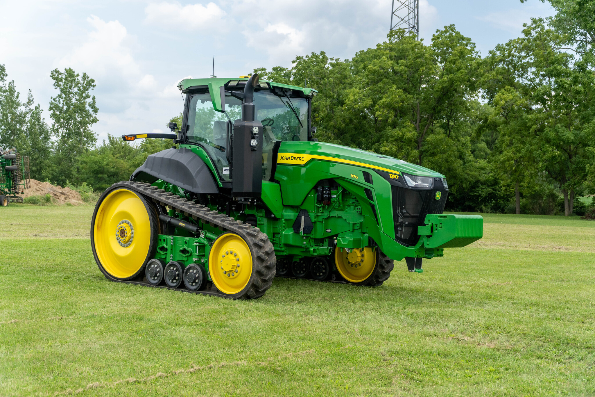 Used 2023 John Deere 8RT 370 Track Tractors at Koenig Equipment in Anna, OH - PhotoXL6