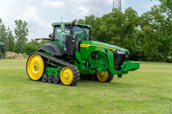 Used 2023 John Deere 8RT 370 Track Tractors at Koenig Equipment in Anna, OH - Photo6