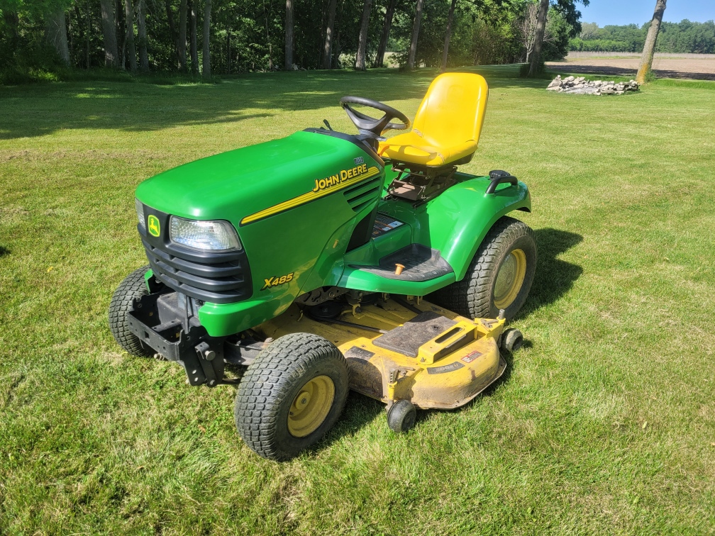 2004 John Deere X485 Image 1