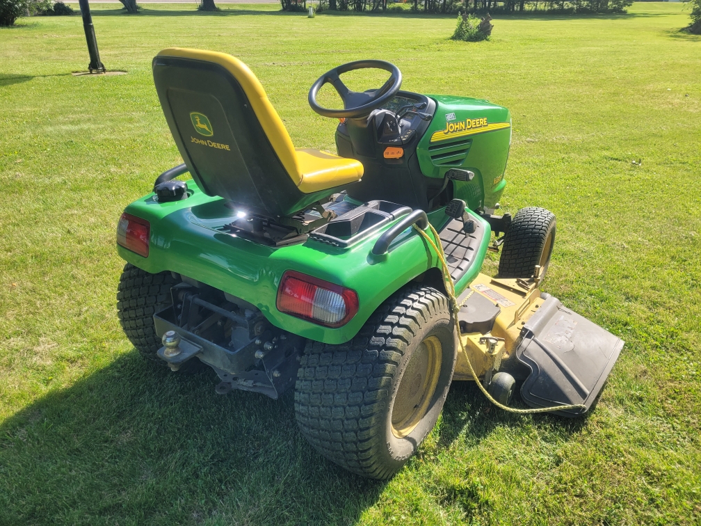 2004 John Deere X485 Image 3