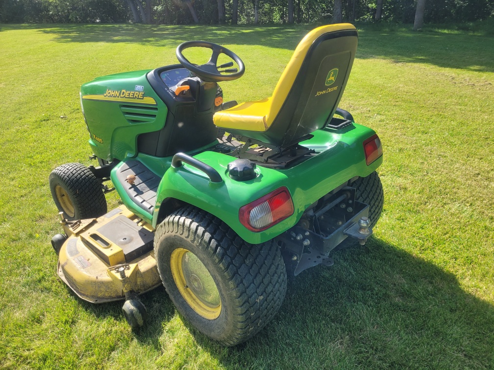 2004 John Deere X485 Image 4