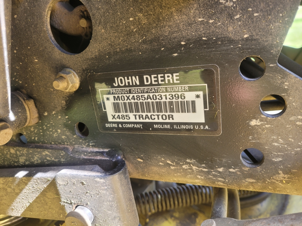 2004 John Deere X485 Image 12