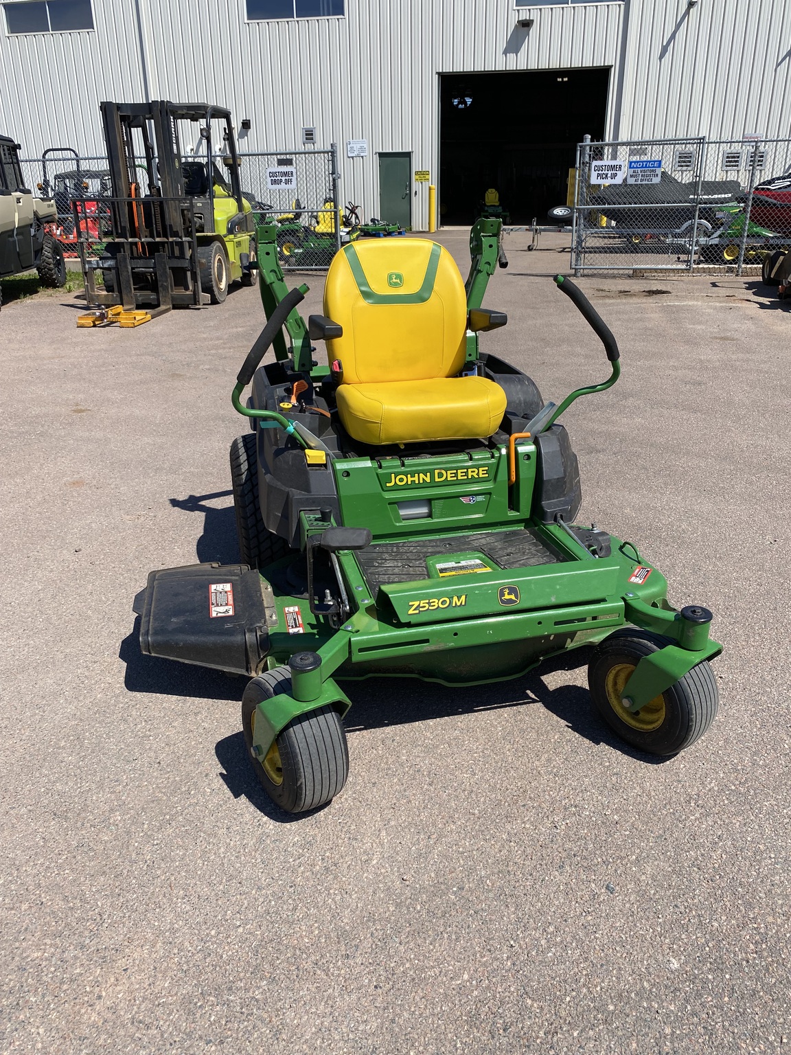 2023 John Deere Z530M Image 2