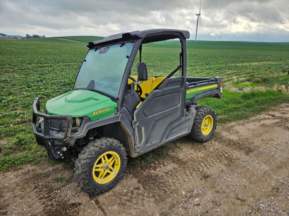 2020 John Deere XUV 835M Used Equipment