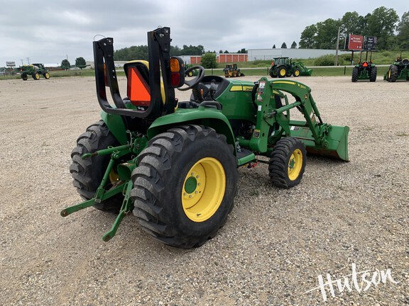 Photo of 2022 John Deere 3046R