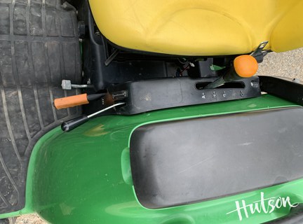 Photo of 2022 John Deere 3046R