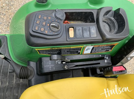 Photo of 2022 John Deere 3046R