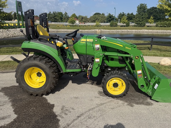 2022 John-Deere 2038R