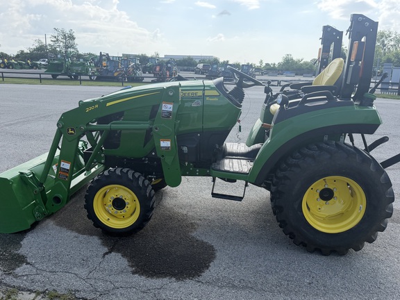 2022 John-Deere 2038R