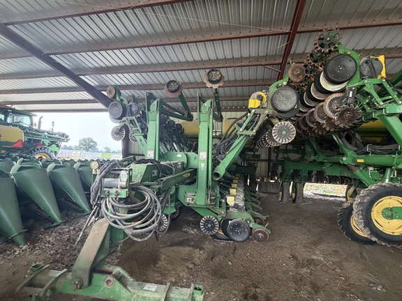 Photo of 2007 John Deere 1790