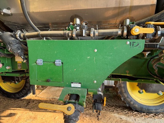 Photo of 2017 John Deere R4038