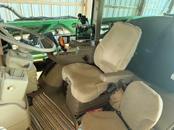 Photo of 2017 John Deere R4038