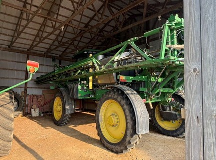 Photo of 2017 John Deere R4038