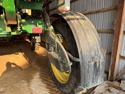 Photo of 2017 John Deere R4038