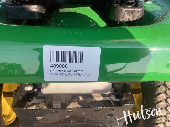 Photo of 2024 John Deere X370