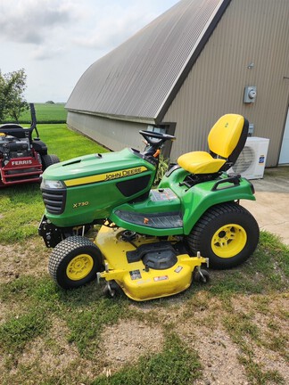 2020 John Deere X730 - Photo2