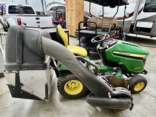 Photo of 2015 John Deere X590