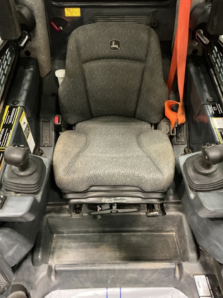 2022 John Deere 333G