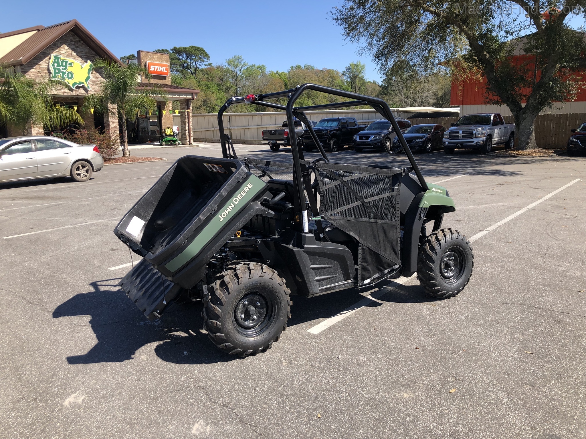 2020 John Deere XUV590E Image 3