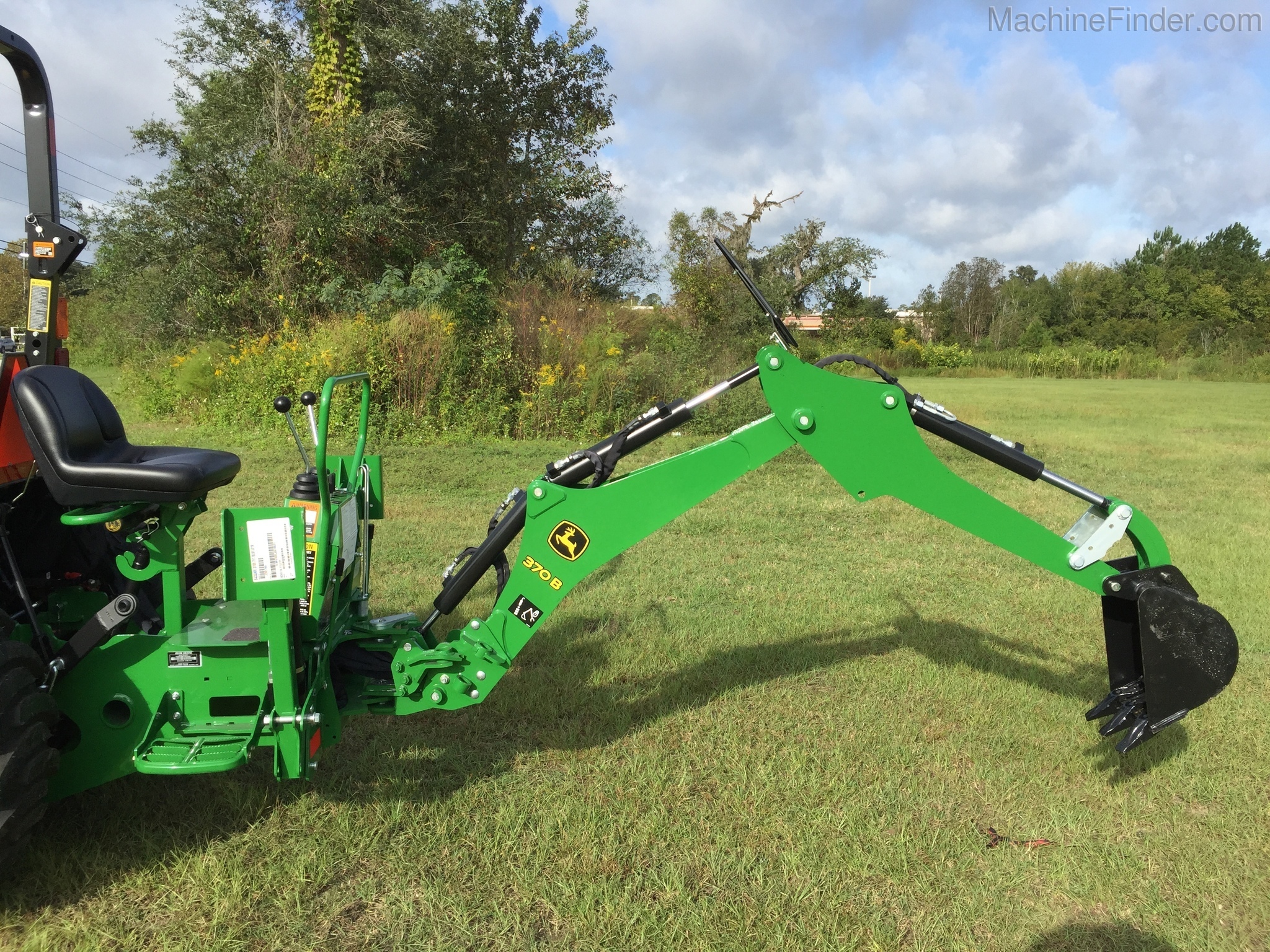 2020 John Deere 3025E Tractor-Loader-Backhoe-Grapple Image 5