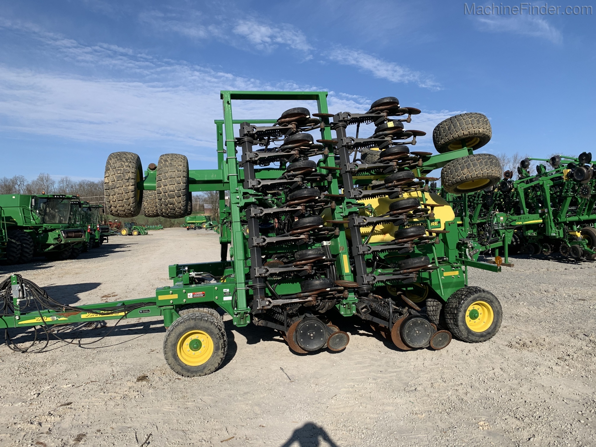 2016 John Deere 1990 Image 2