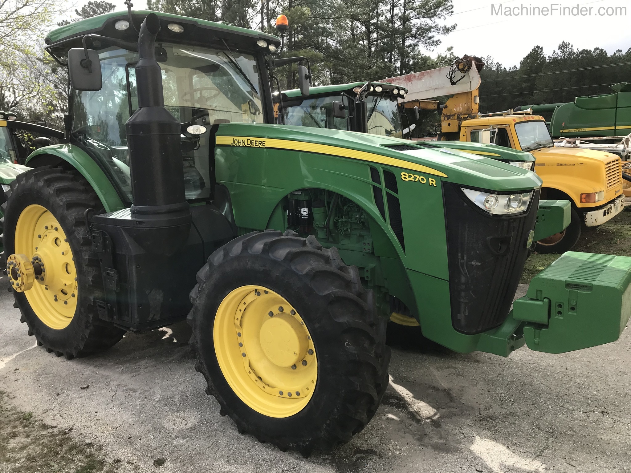 2017 John Deere 8270R Image 1