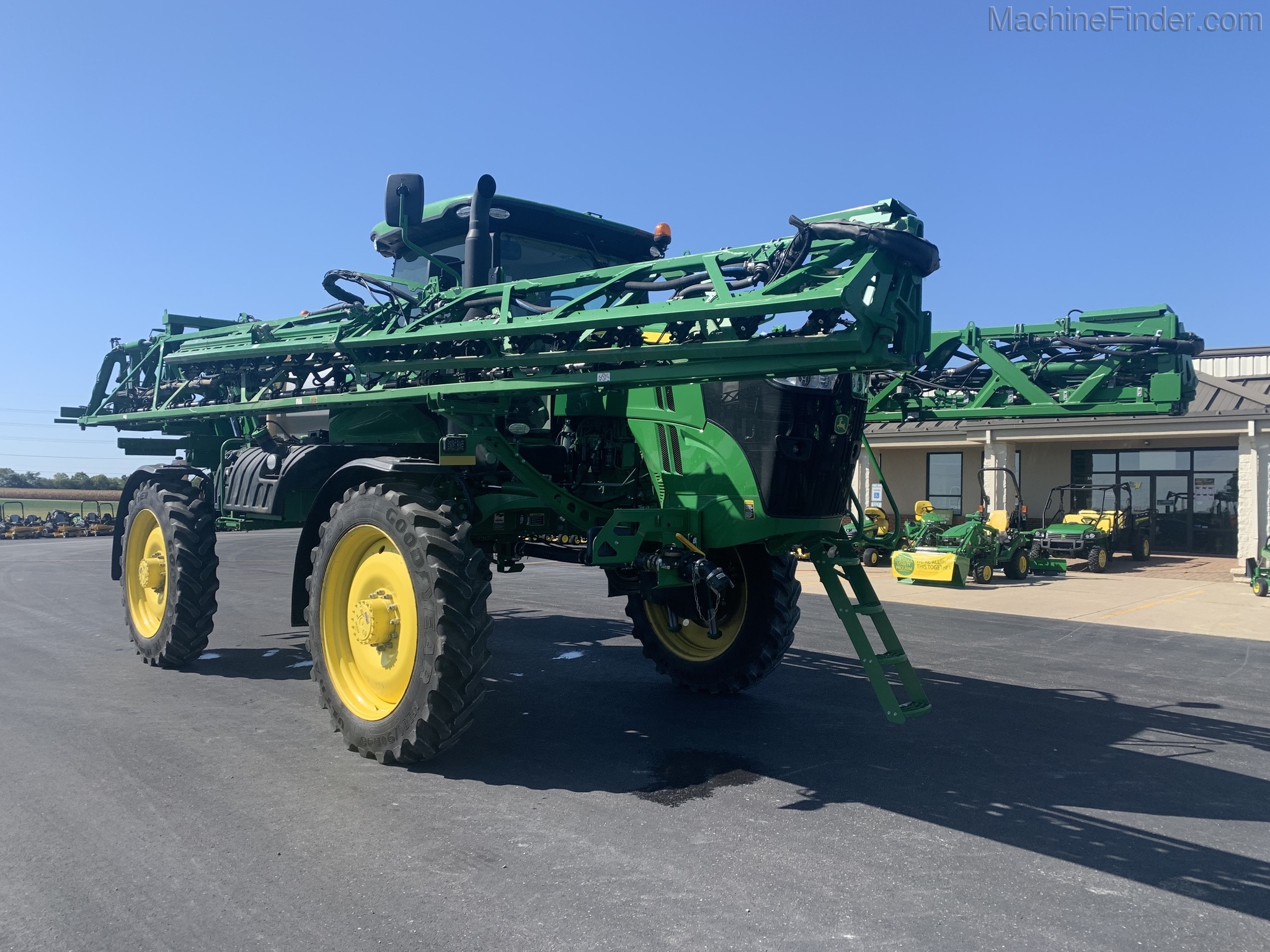 2019 John Deere R4030 Image 1