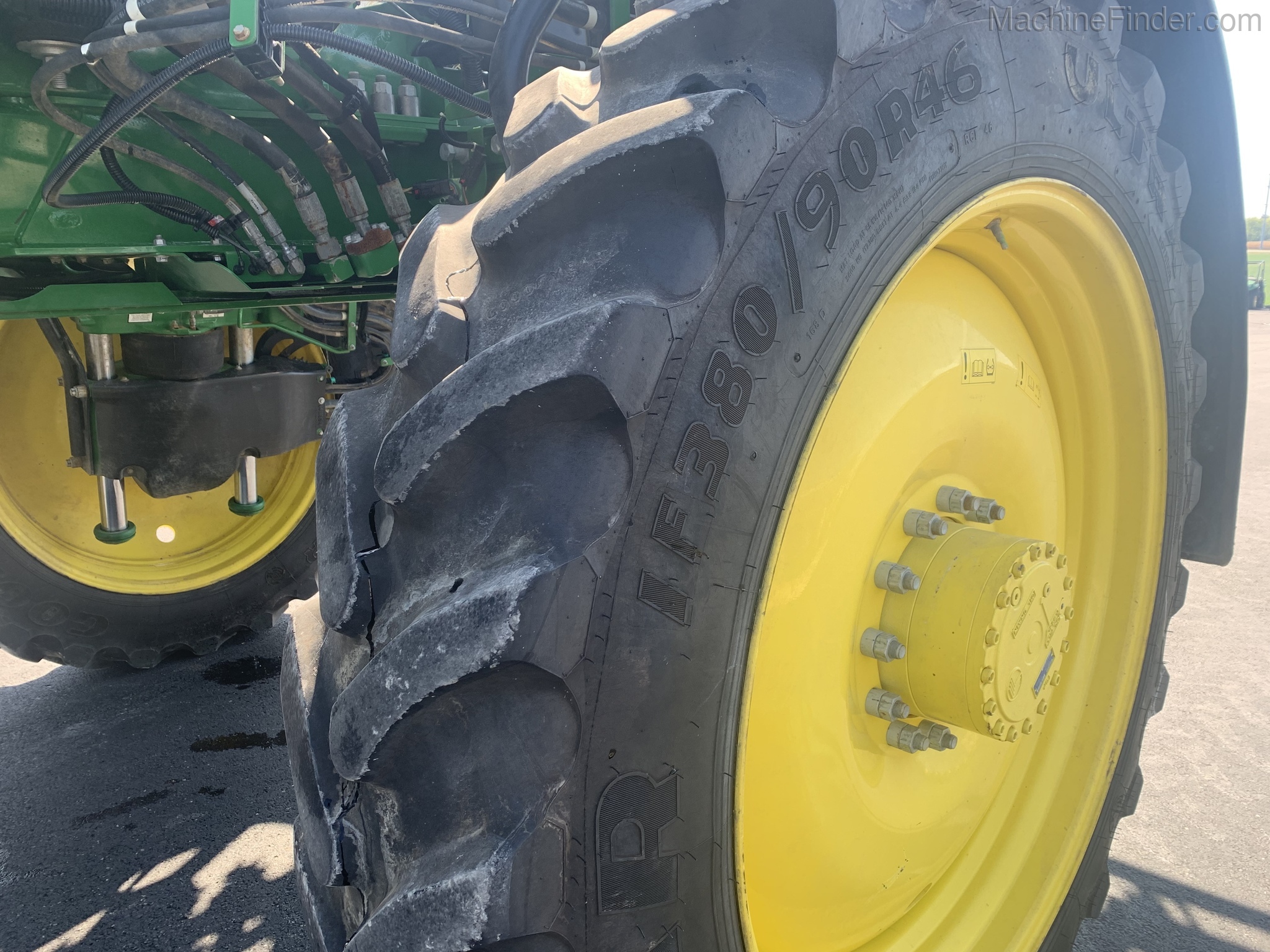 2019 John Deere R4030 Image 13