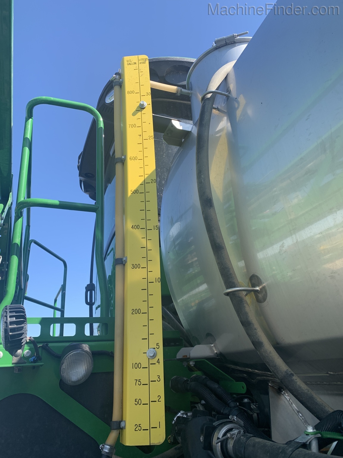 2019 John Deere R4030 Image 19
