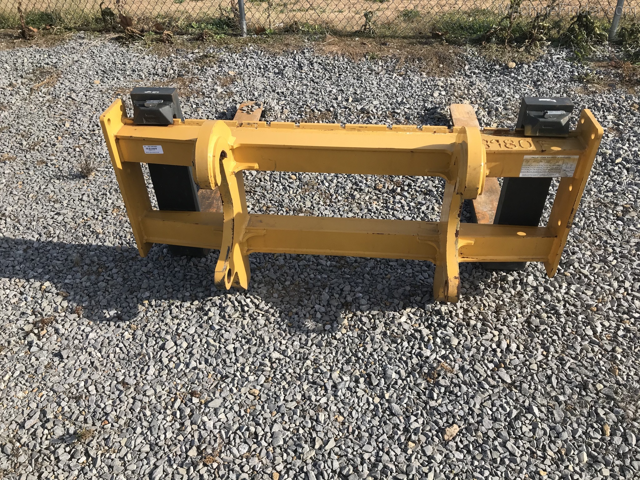 John Deere fork Image 2