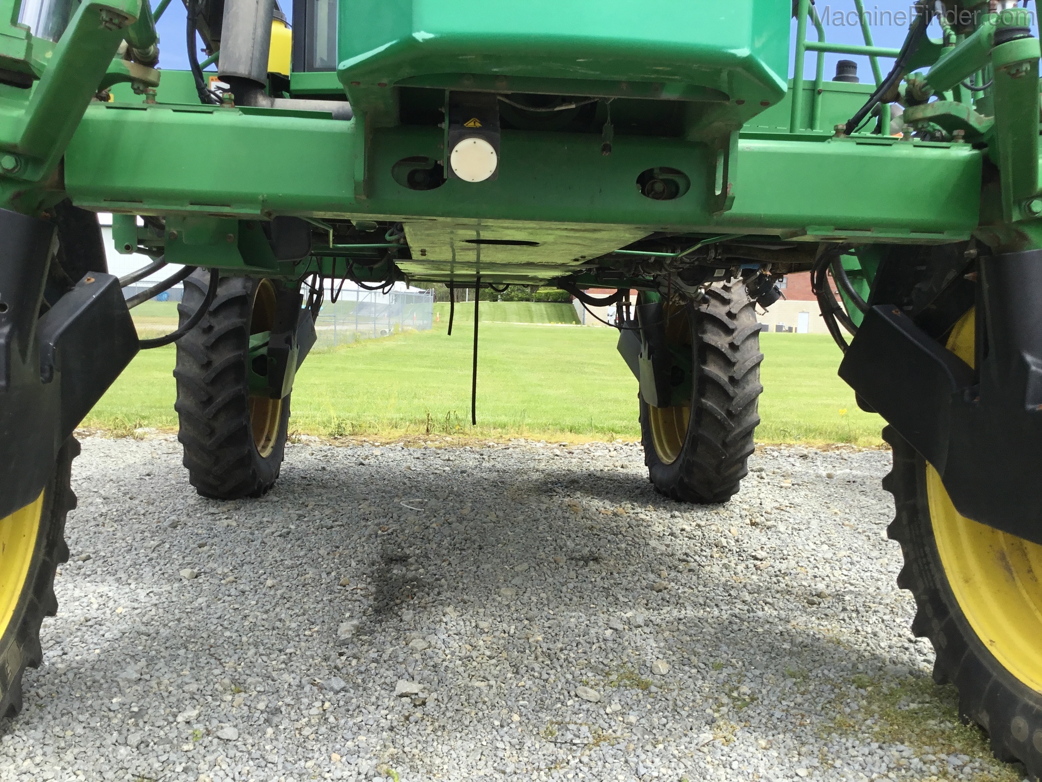 2004 John Deere 4710 Image 16