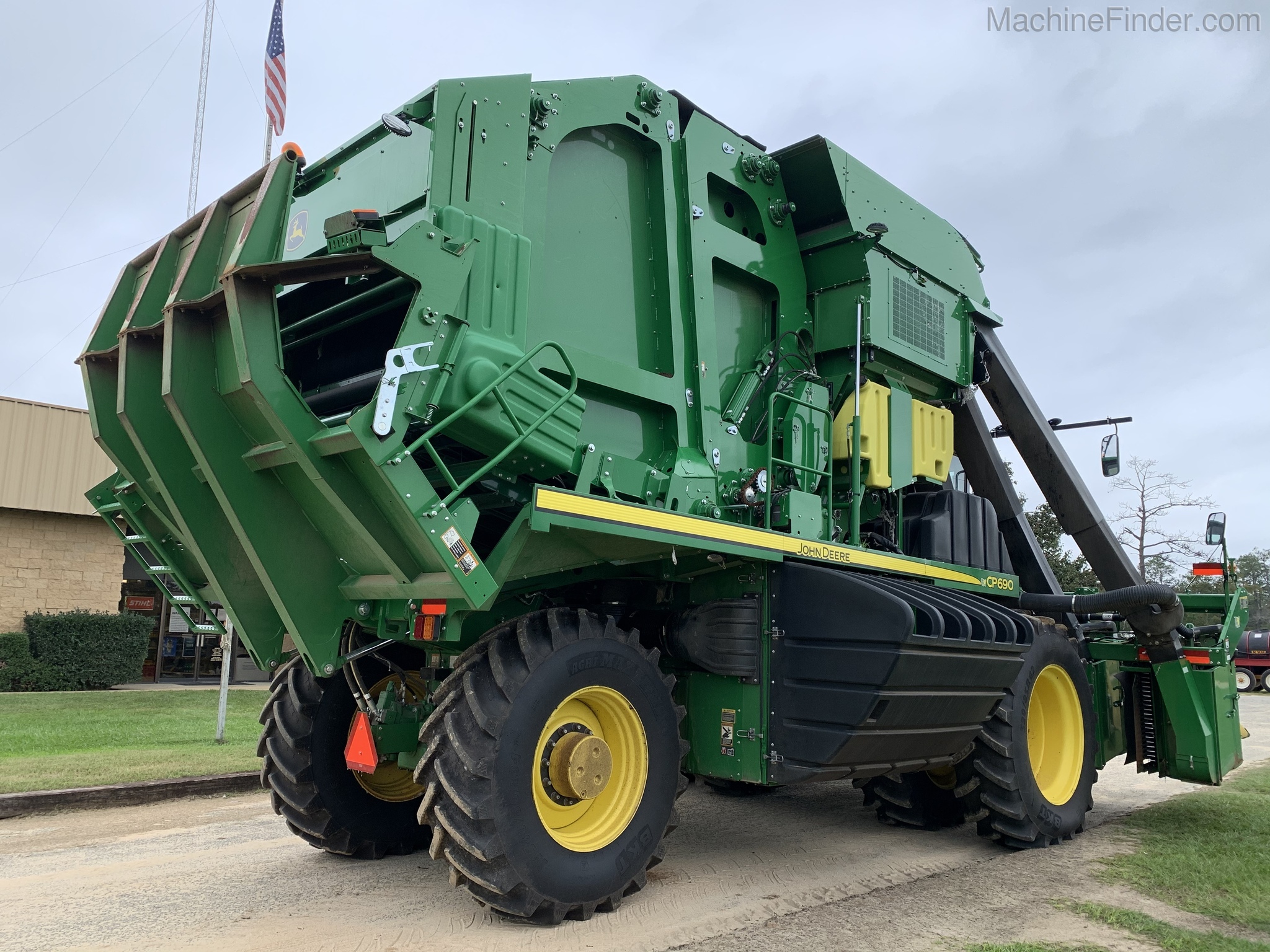 2019 John Deere CP690 Image 5