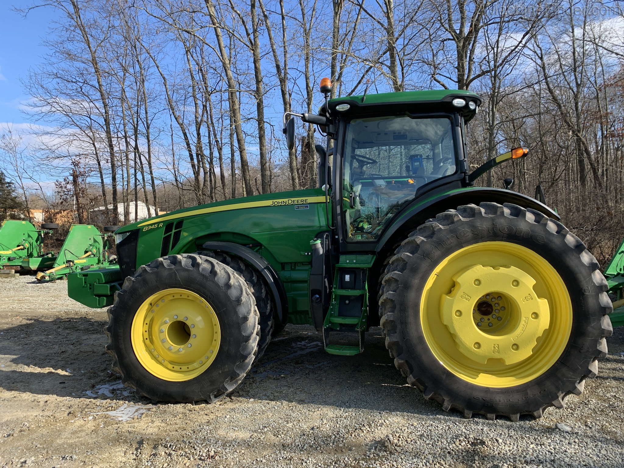 2017 John Deere 8345R Image 2